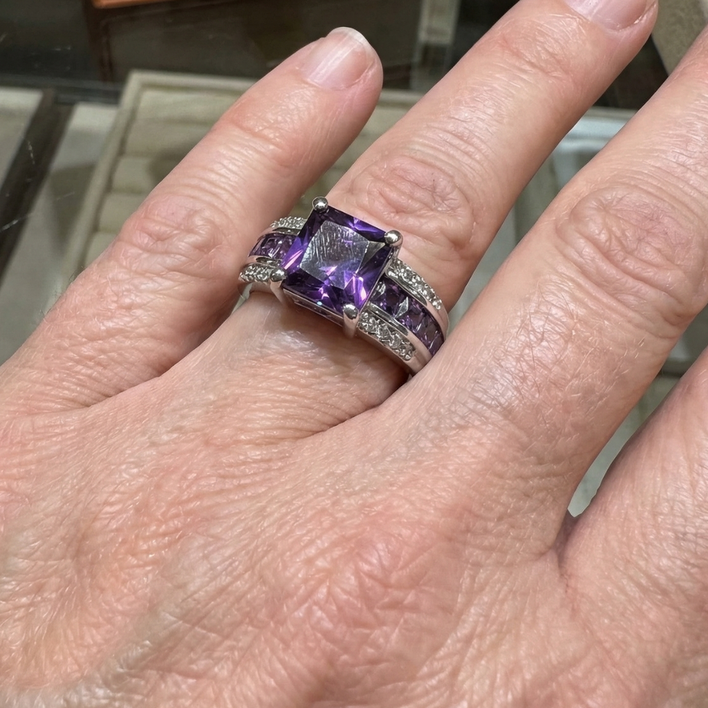 Kassira Lilacmont Ring | Hvidguld